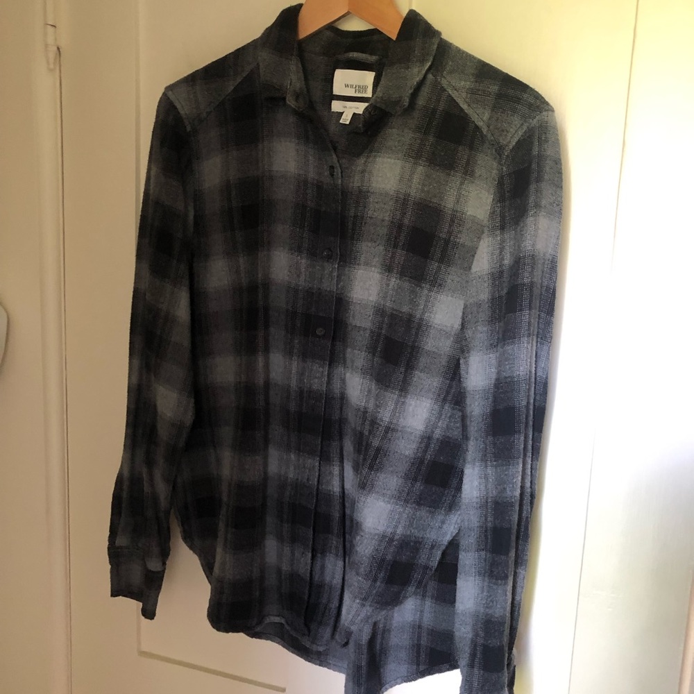 Wilfred 100% cotton flannel button up plaid shirt